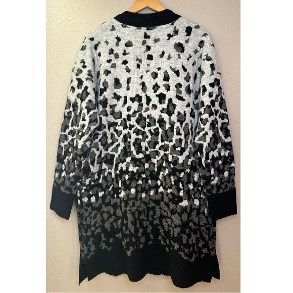 NWT NYDJ Jacquard Long Open Front Cardigan Heather Gray Black Animal Print - Picture 11 of 14